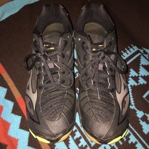 Women volleyball shoes